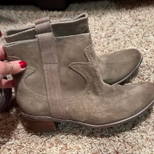 Lucky Brand Taupe Ankle Booties